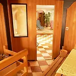 Panther'a Hotel 4*