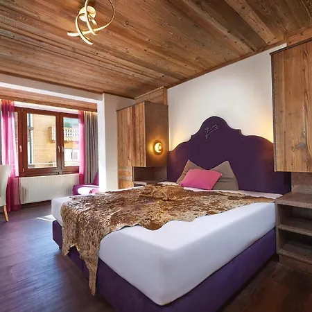 Panther'a Szálloda 4*