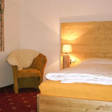 Panther'a Hotel